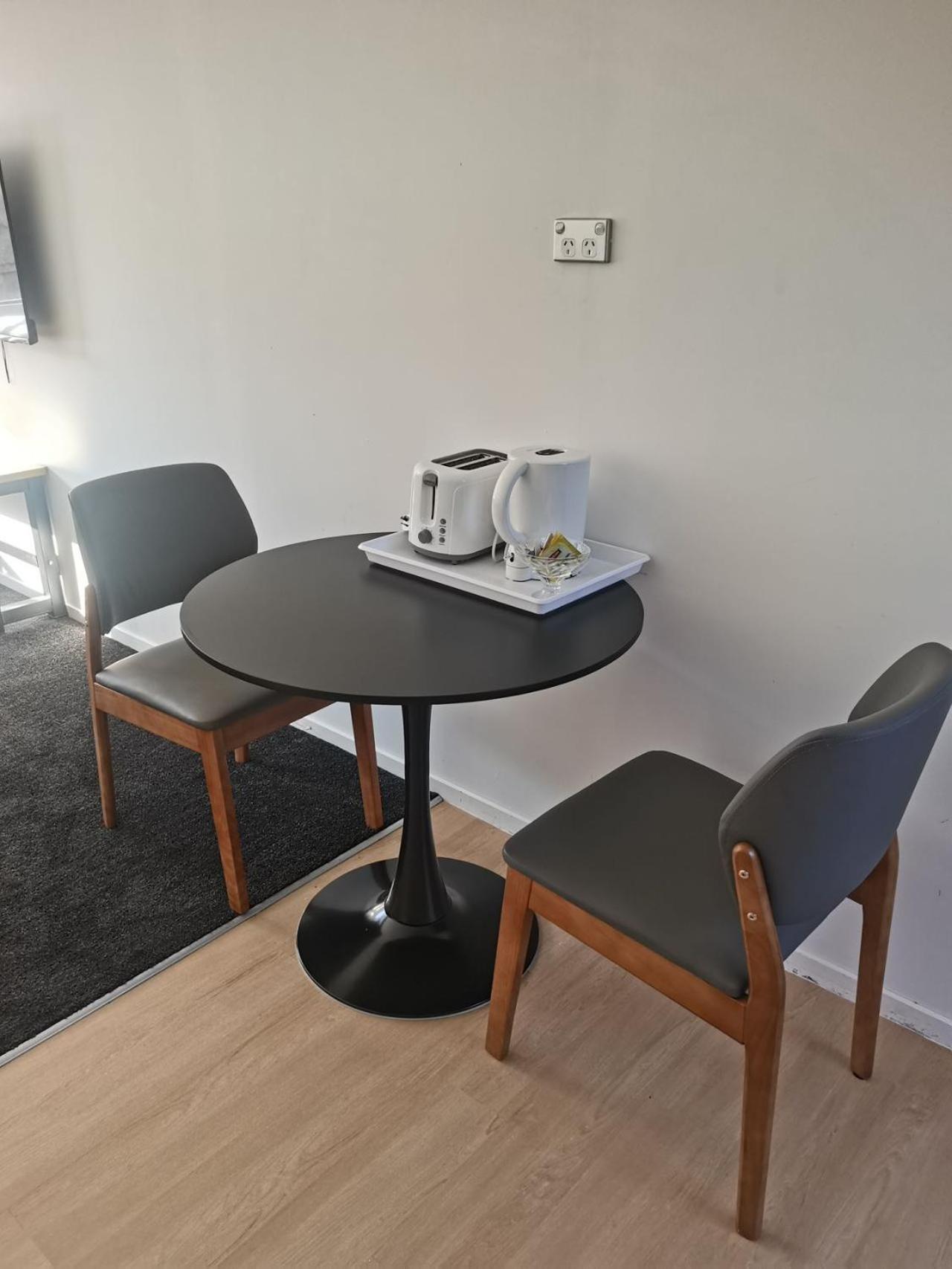 Avon Apartments Hamilton Bagian luar foto